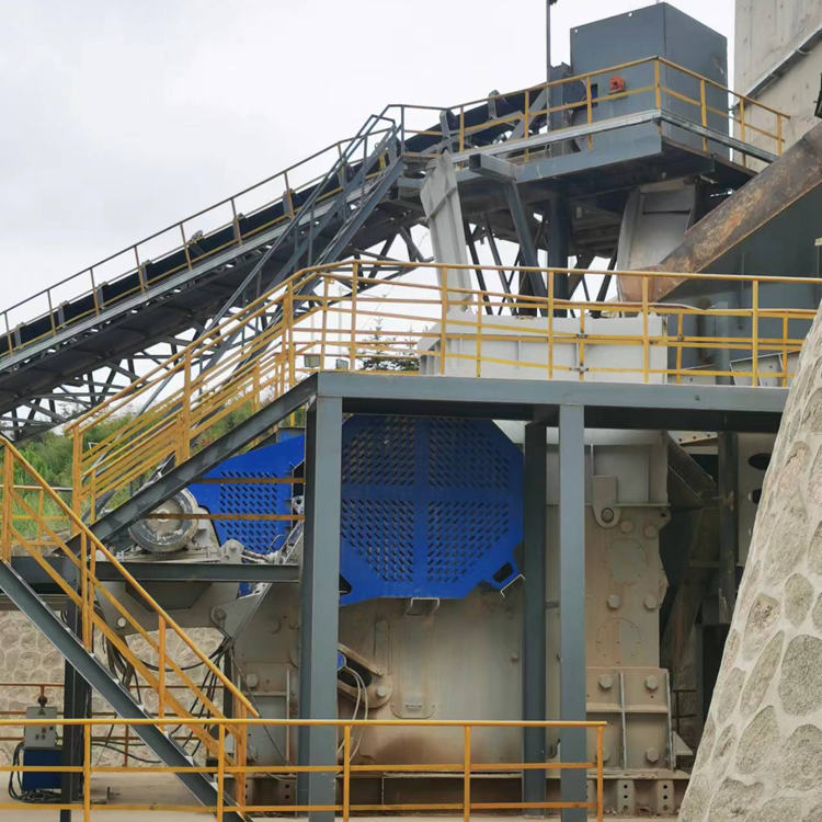 堅牢な硬岩一次破砕用ジョークラッシャー、重鋼フレーム＆油圧シ - Heavy Equipment Mining のレビューと価格