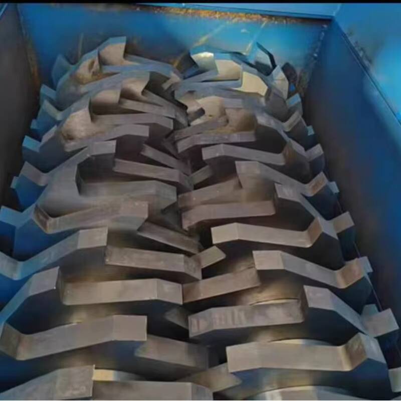 工場直販の頑丈な金属シュレッダー、アルミ加工用、モーターとエ - Heavy Equipment Used のレビューと価格